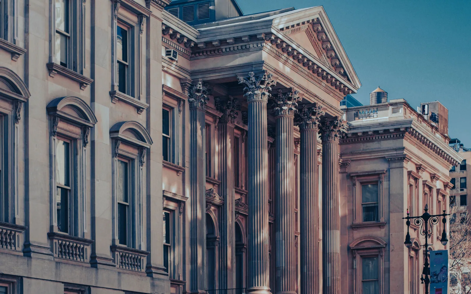 Courthouse building with columns