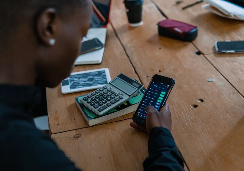 Using a calculator to plan solar costs